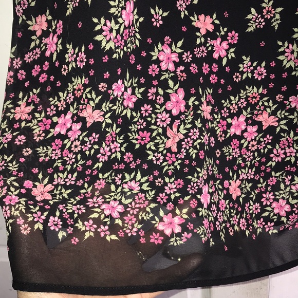 Women’s Semi-Sheer Floral Skirt - Picture 3 of 9